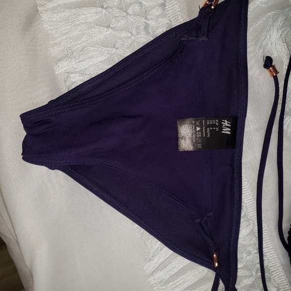 Navy blue bikini with gold hardware size xs - Picture 7 of 7